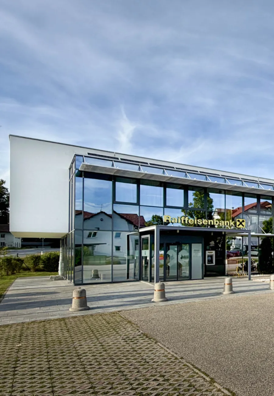 Raiffeisenbank Eggelsberg - Raiffeisenbank Eggelsberg